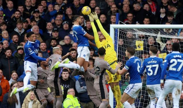 Tottenham, Everton karşısında son dakikada iki puan bıraktı