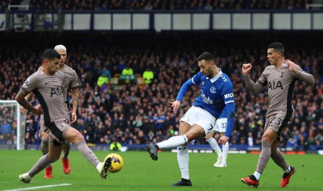 Tottenham, Everton karşısında son dakikada iki puan bıraktı