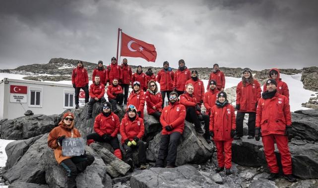 Türk bilim insanları, Antarktika'da dünyanın geleceği için 22 araştırma yaptı