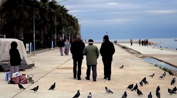 Türkiye yaşlanıyor! Cumhuriyet tarihinde bir ilk...