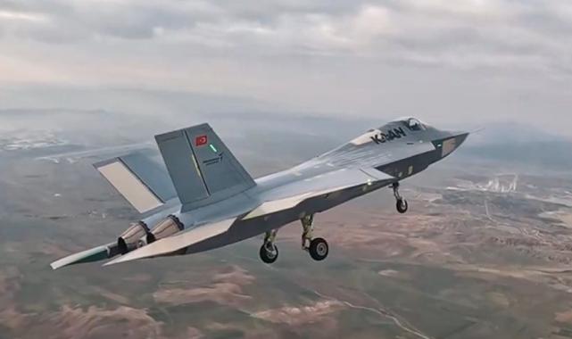 Türkiye'nin savaş uçağı KN'a dünya basınında ilgi ve övgü devam ediyor