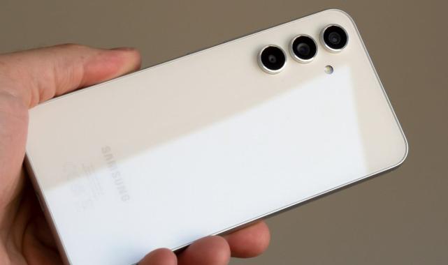 Zirvede iPhone'lar var: İşte 2023 yılında en çok satılan 10 telefon