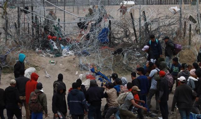 ABD-Meksika sınırındaki göçmen krizi sürüyor