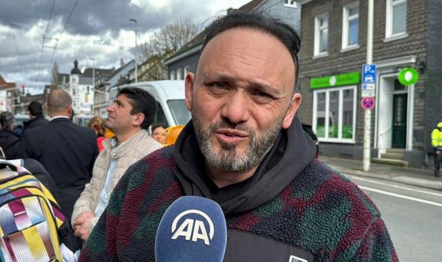 Almanya'da kundaklanan binadan kurtulan Türkler, panik anlarını anlattı