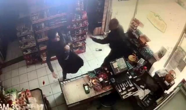 Antalya'da siyasi broşür kavgasında kan aktı