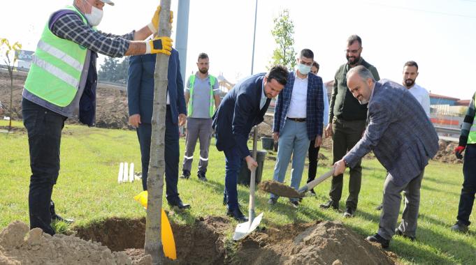 Başkan Aktaş: &#039;&#039;Bursa 5 yıl öncesinden çok daha yeşil ve yaşanabilir bir şehir olacak&quot;