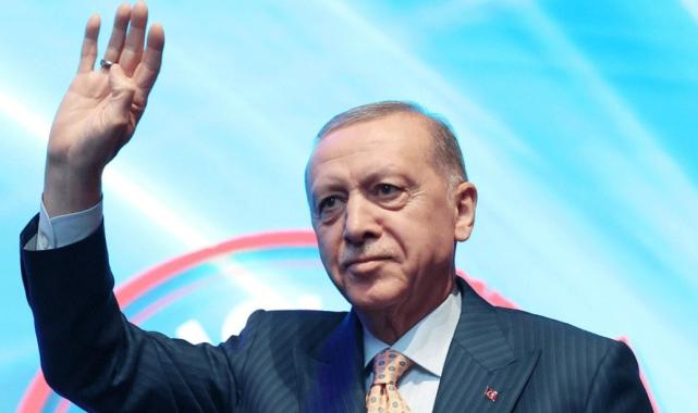 Bekir Bozdağ: Erken seçim kararı çıkarsa Erdoğan üçüncü kez aday olabilir