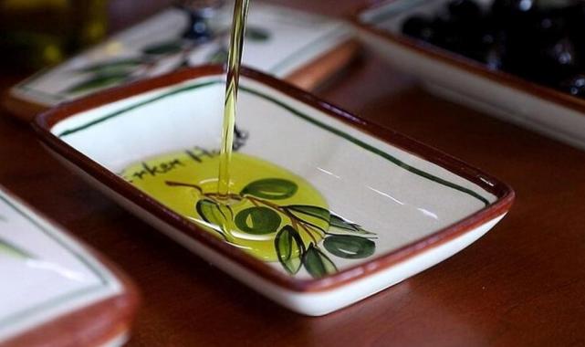 Bir mucizesi daha ortaya çıktı! Zeytinyağı bunama riskli ölümleri azaltıyor