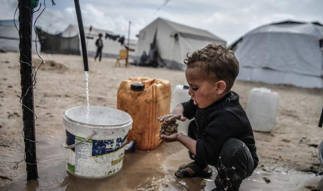 BM raportörleri: İsrail, Filistinlileri bilerek aç bırakıyor