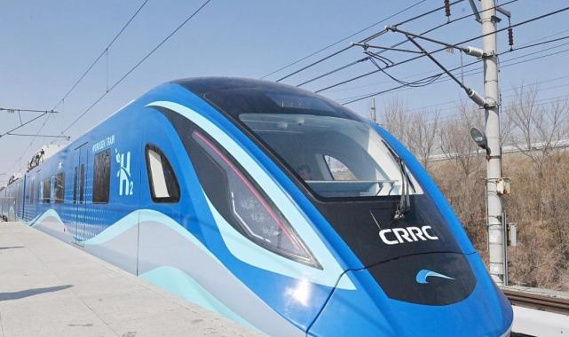 Çin, hidrojenle çalışan ilk yolcu trenini başarıyla test etti