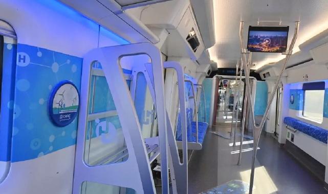 Çin, hidrojenle çalışan ilk yolcu trenini başarıyla test etti