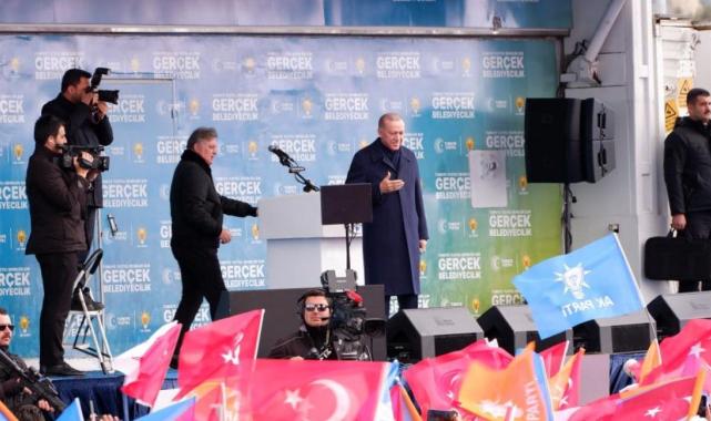 Cumhurbaşkanı Erdoğan: İstanbul'da Erzurumlu çok, hepsini arayın bir yanlışlık olmasın