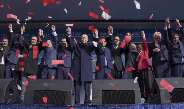 Cumhurbaşkanı Erdoğan: İstanbul'da Erzurumlu çok, hepsini arayın bir yanlışlık olmasın