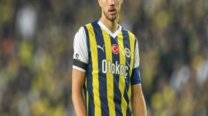 Edin Dzeko'dan Olympiakos yorumu: Tur şansını eşit görüyorum