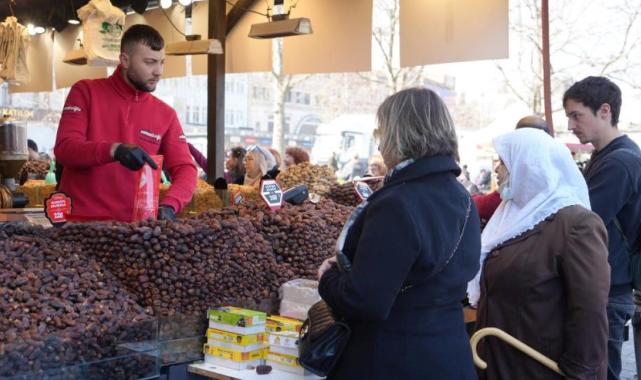 Eminönü’nde Ramazan alışverişi başladı
