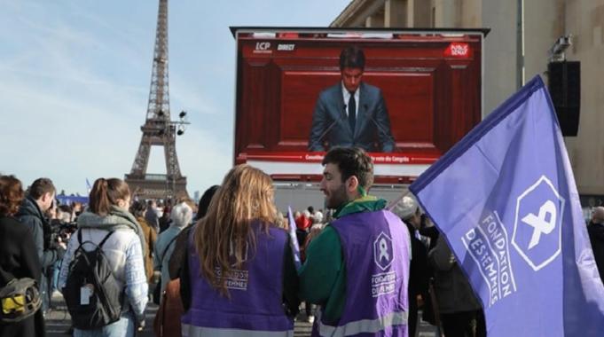 Fransa ilk ülke oldu! Kürtaj hakkı anayasa ile güvence altına alındı