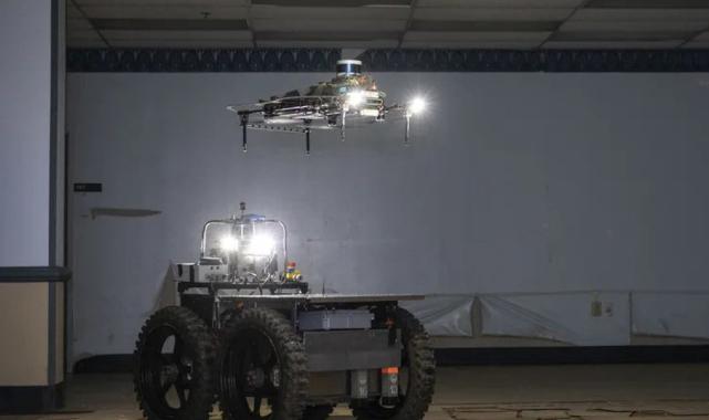 Gelecekte hayatımız onlara emanet: İşte son teknoloji 10 kurtarma robotu