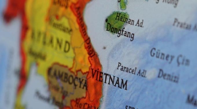 Güney Çin Denizi&#039;nde gerginlik: Filipinler ile Çin sahil güvenlik botları çarpıştı