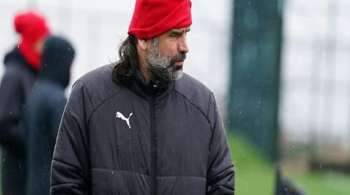 İbrahim Üzülmez'den Fenerbahçe yorumu: Onlar bu ligde olmalı