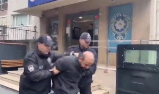 İstanbul'da Marmaray istasyonunda kadın güvenliğe bıçaklı saldırı! O anlar...