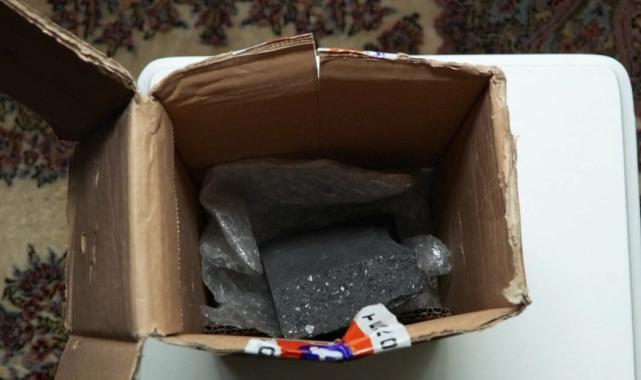 İstanbul'da sipariş verdi, tablet yerine taş geldi!