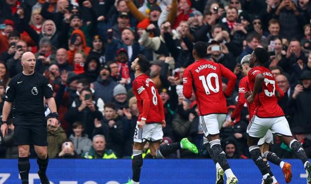 Manchester United, Everton karşısında iki golle güldü