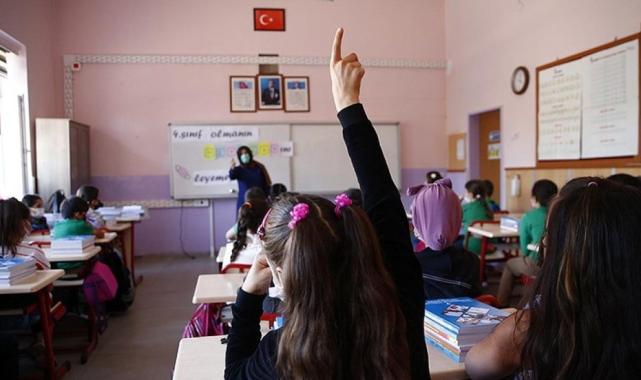 MEB açıkladı! Eğitimde yeni dönem: Karneler değişiyor...