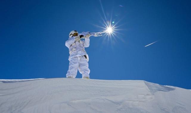 Mehmetçik kar-kış dinlemiyor! Türk askerinin terörle mücadelesinden kareler...