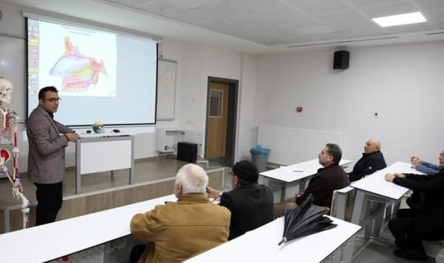 Muş'ta azimleriyle 60 yaşında üniversiteli oldular