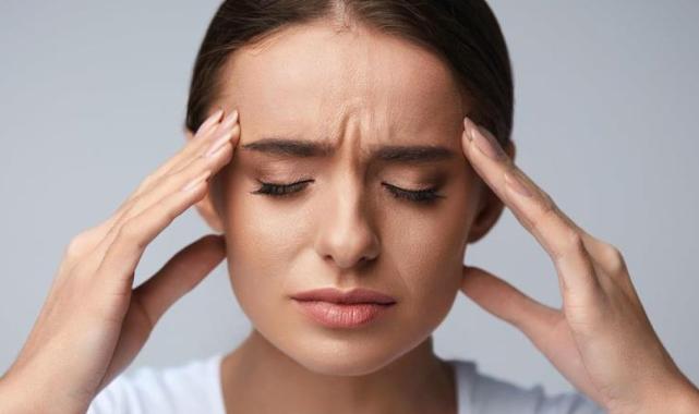 Oruçluyken baş ağrısından kurtulmanın yolu bu haberde! 5 dakika içerisinde 5 etkili yöntem...