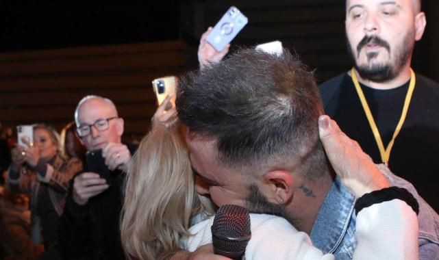 Şarkıcı Gökhan Özen, rahatsızlandı! Sosyal medyadan hayranlarını uyardı