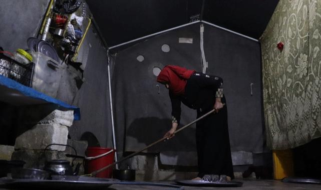 Suriye'nin kuzeyinde ilk sahur: Farklı şeyler yemek isterdik ama imkanımız kısıtlı