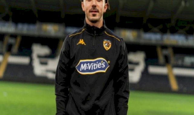 Abdülkadir Ömür, İngiltere Championship'te haftanın 11'inde