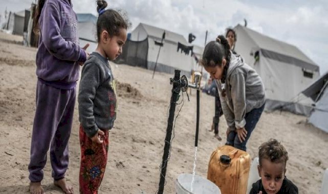 BM raportörleri: İsrail, Filistinlileri bilerek aç bırakıyor