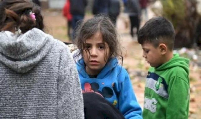 Depremzedelere önemli uyarı: Çocuklara ne hissettiğinizi gösterin