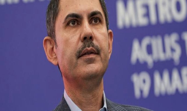 İstanbul'a bir metro hattı daha! Murat Kurum vatman koltuğuna oturdu