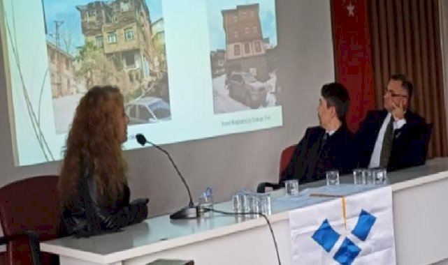 Kocaeli Aydınlar Ocağı'nda şehrin yeniden inşsı konuşuldu