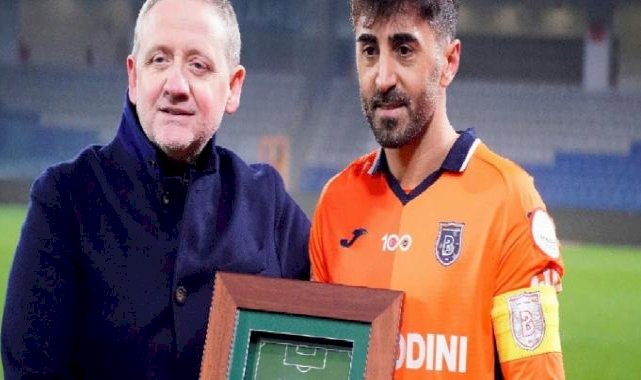 Mahmut Tekdemir, Başakşehir'le 500. maçına çıktı