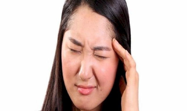 Oruçluyken baş ağrısından kurtulmanın yolu bu haberde! 5 dakika içerisinde 5 etkili yöntem...