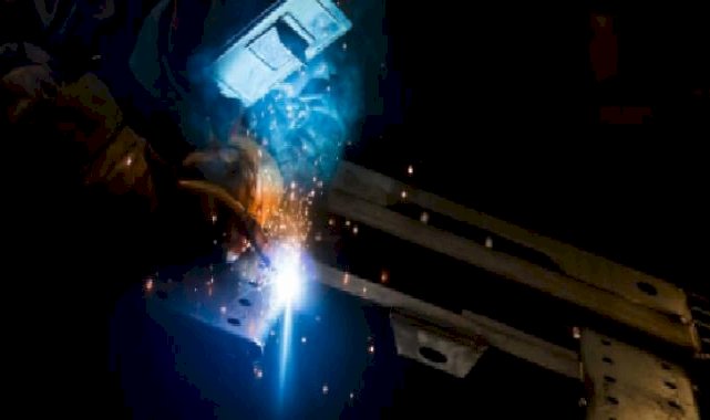 Türkiye imalat sektörü ihracat iklimi endeksi yükselişe geçti