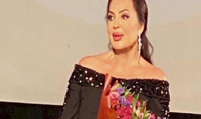 Usta oyuncu Türkan Şoray'dan sevişme sahnesi itirafları: "Şoray Kanunları'nı kendiliğinden feshettik"