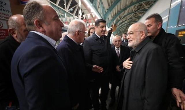 Temel Karamollaoğlu Sivas'a "Bu hizmet değildir" dediği hızlı trenle gitti