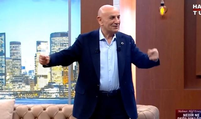 Turgut Altınok canlı yayında gençlerle misket oynadı