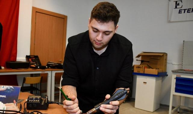 Türk mühendis adayları, geliştirdikleri roketle ABD'de yarışmaya katılacak