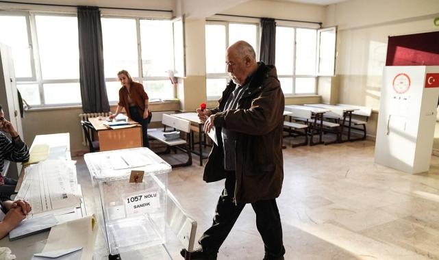 Türkiye sandık başında işte ilk görüntüler!