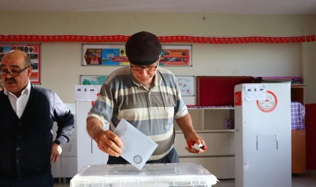 Türkiye sandık başında işte ilk görüntüler!