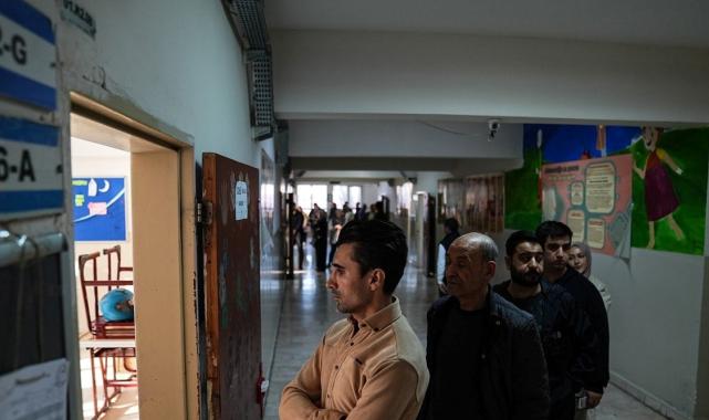 Türkiye sandık başında işte ilk görüntüler!