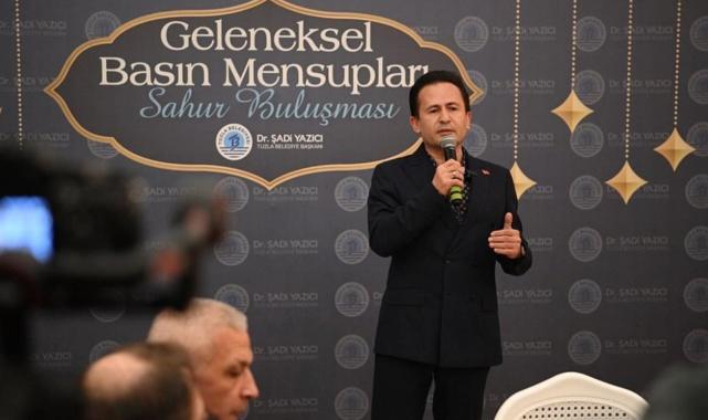 Tuzla Belediye Başkanı Yazıcı, sahurda gazetecilerle buluştu