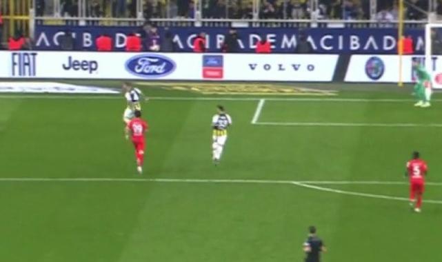 Umut Nayir yerde kaldı, Pendikspor penaltı bekledi