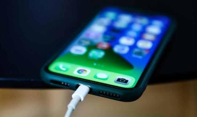 Yarardan çok zararı var: İşte yıllardır hepimizin inandığı 5 iPhone efsanesi